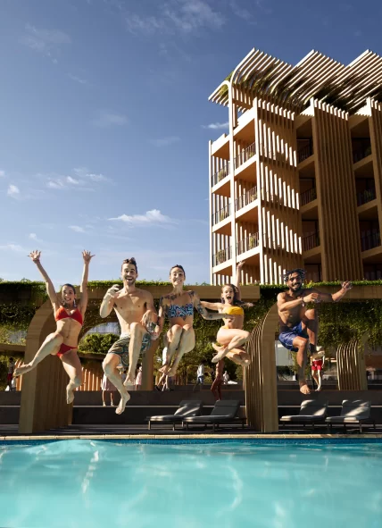 7947_precht_wooden_hotel_10